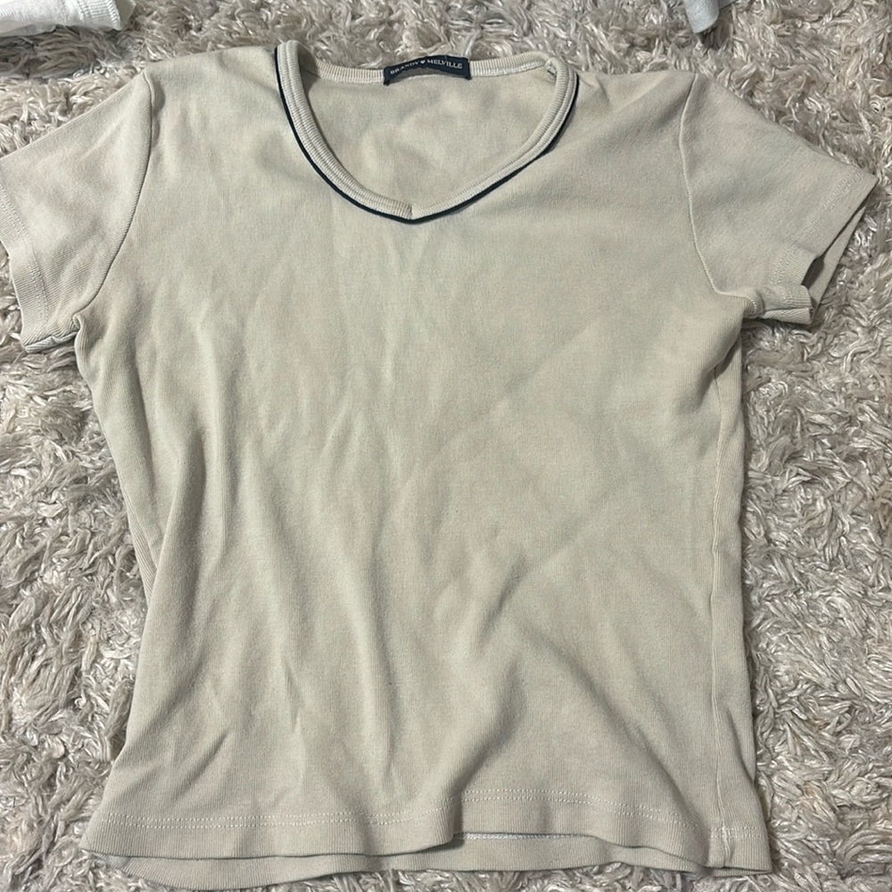 Brandy Melville Tshirt